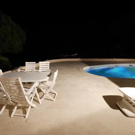 Joli Villa